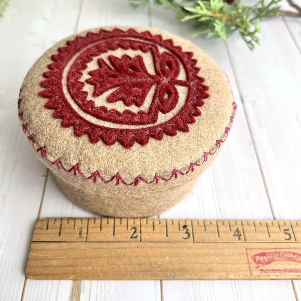 Folk Art Wool Felt Lidded Trinket Gift Box Maple Leaf Tree Design Tan Deep Red